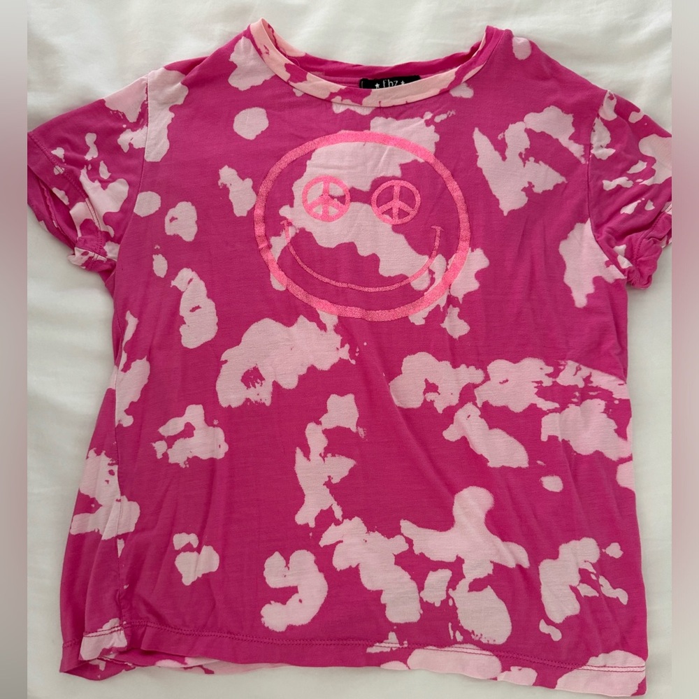 Flowers by Zoe pink tie dye smiley face tee excellent condition